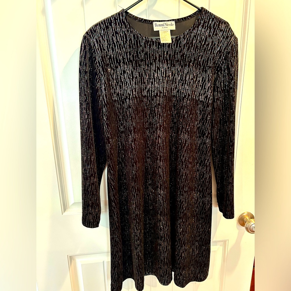 Ronni Nicole by Ouida dress